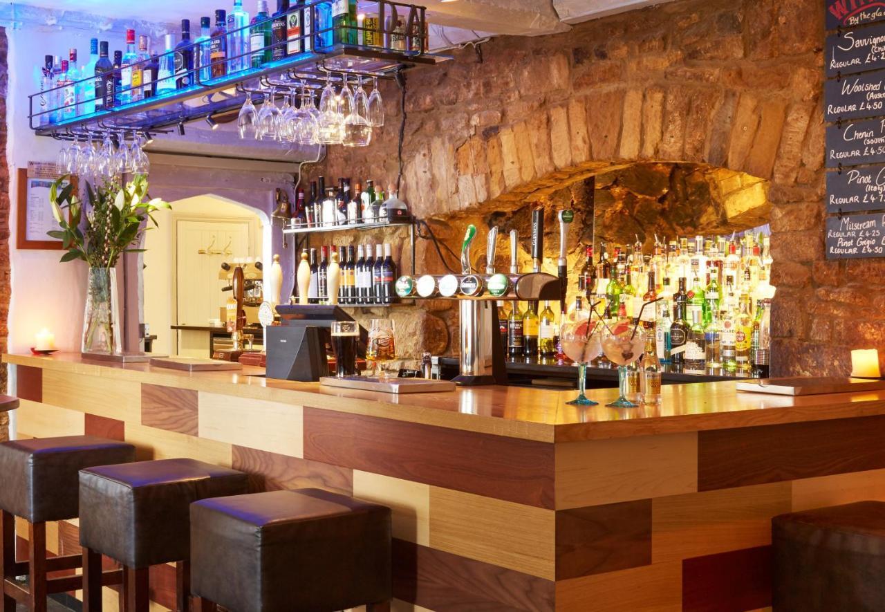 Готель The Deddington Arms Екстер'єр фото