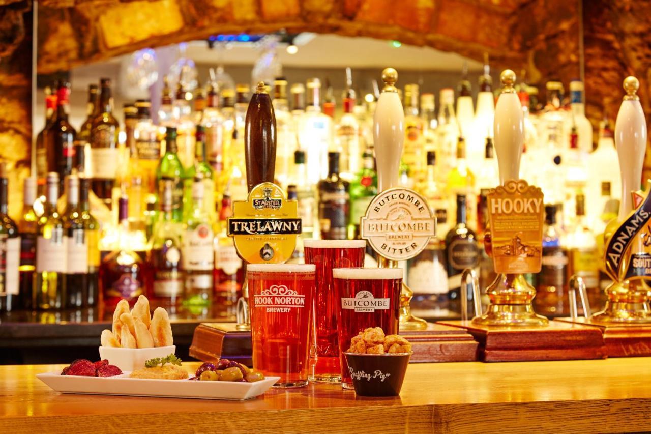 Готель The Deddington Arms Екстер'єр фото