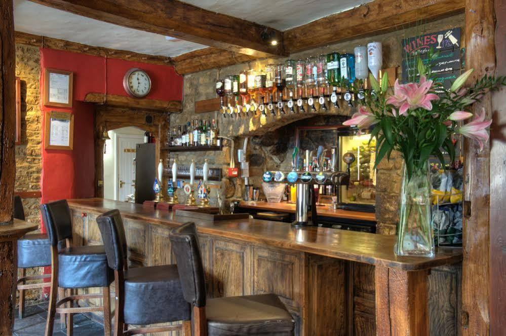 Готель The Deddington Arms Екстер'єр фото